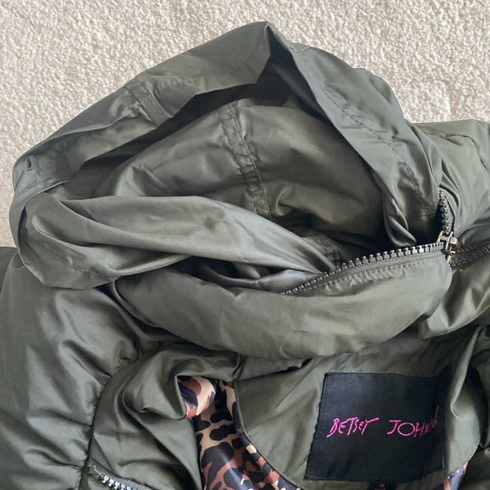 Betsy Johnson coat EXCELLENT condition - Picture 14 of 14